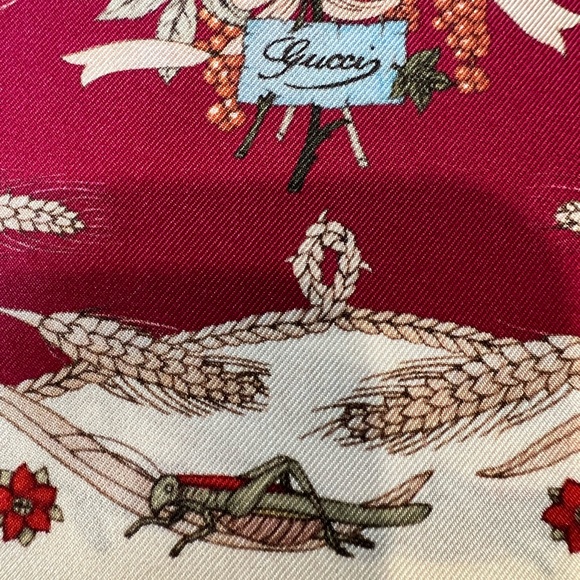 Authentic Gucci 100 anniversary silk scarf - Picture 7 of 10